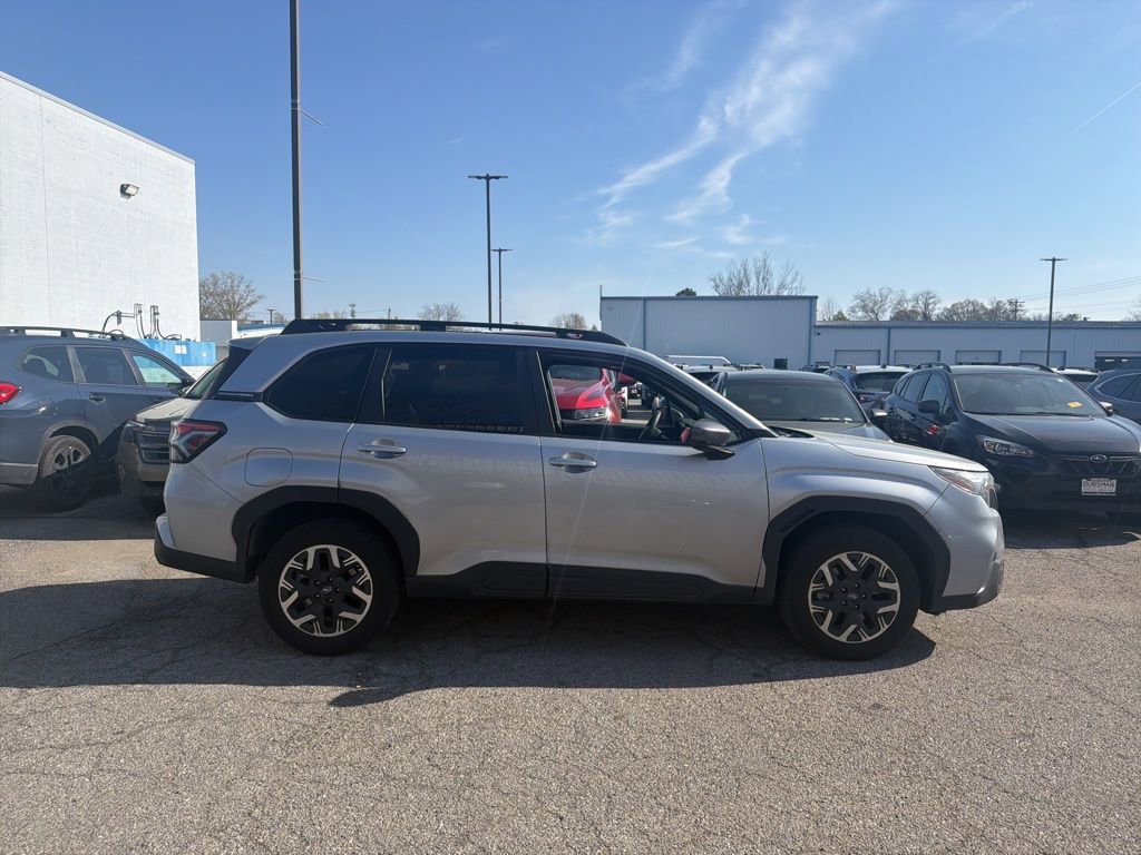 Used 2026 Subaru Forester Premium image 2