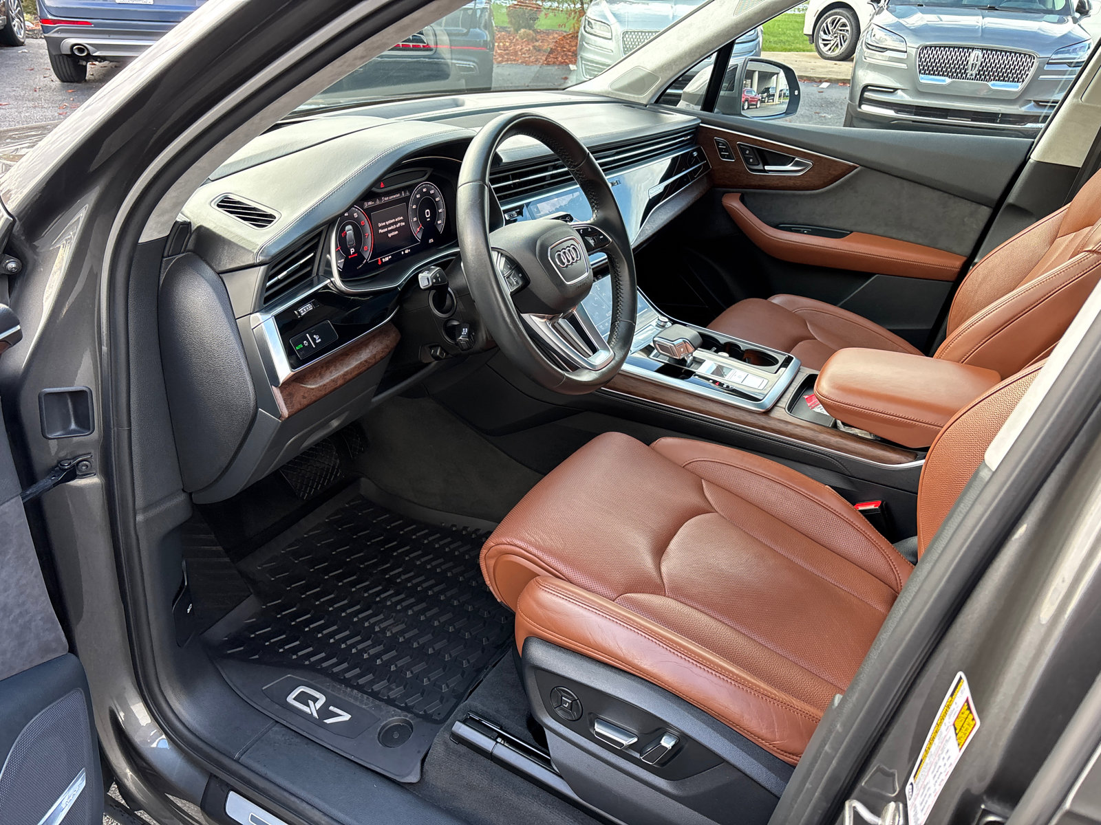 Used 2020 Audi Q7 3.0T Prestige w/ Prestige Package image 24