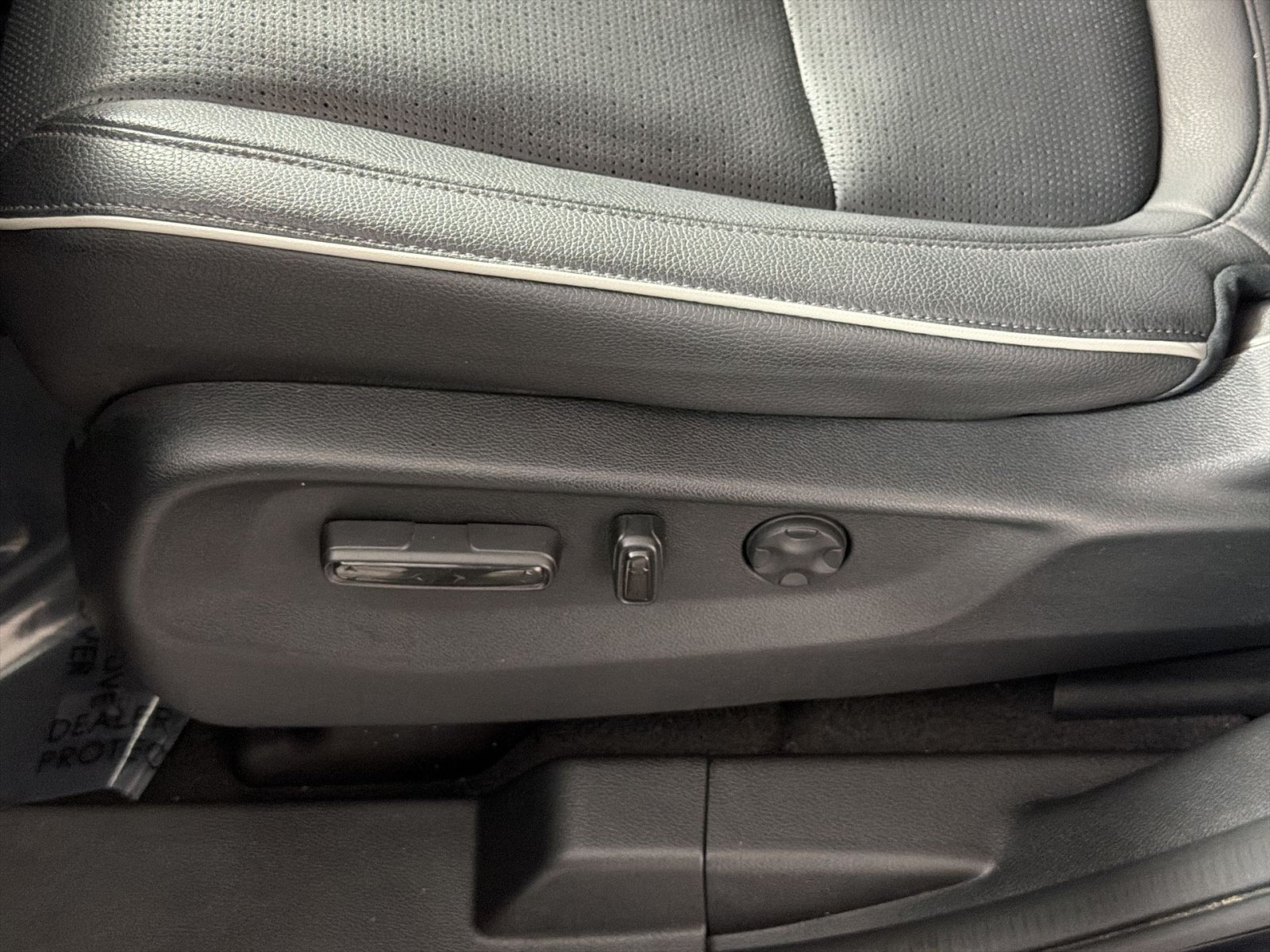 Used 2026 Honda Odyssey Elite image 14