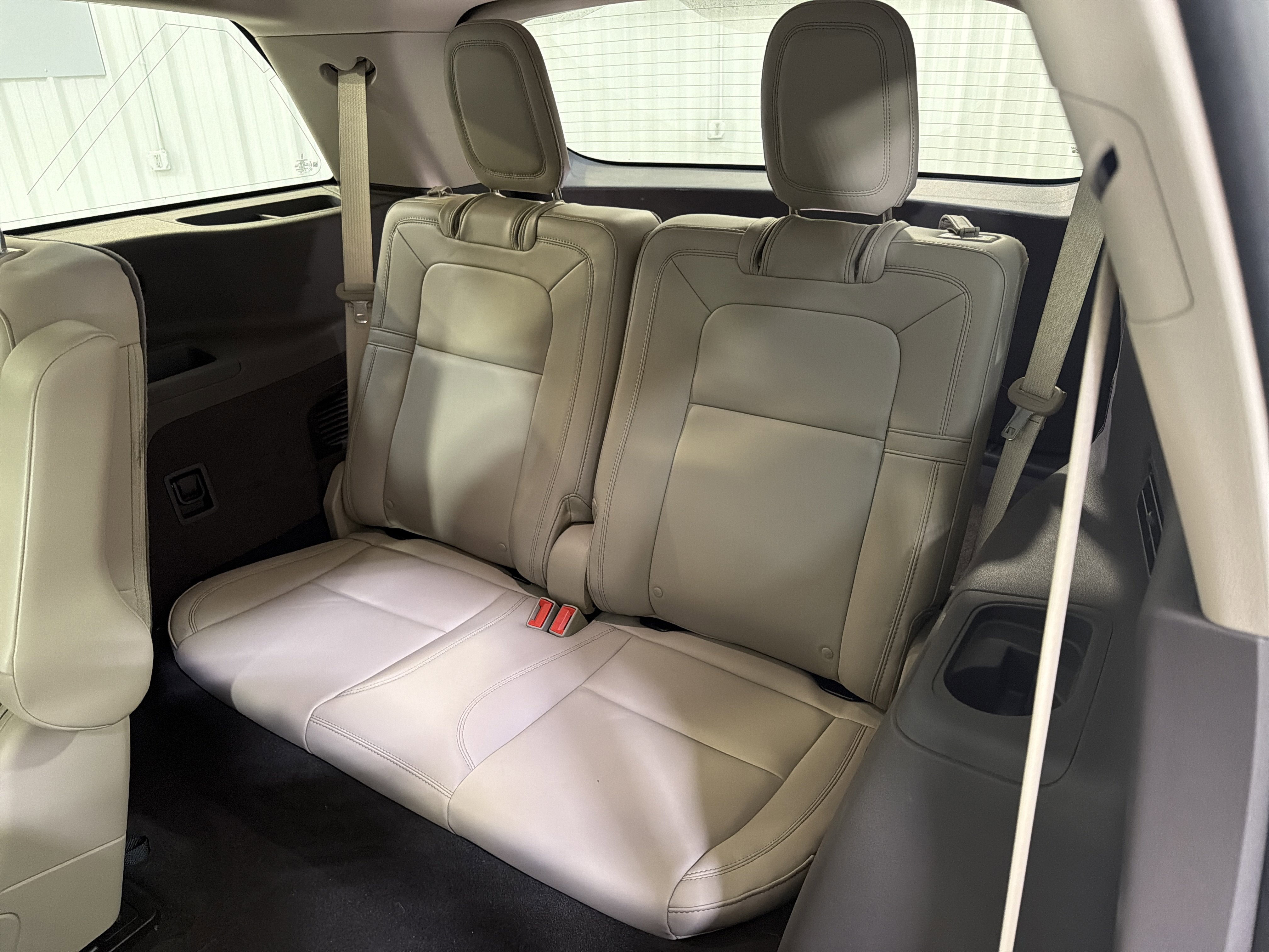 Used 2024 Lincoln Aviator Reserve w/ Elements Package Plus image 13