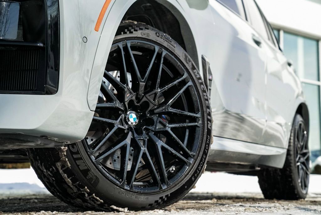 Used 2026 BMW X5 M Competition w/ Executive Package image 5