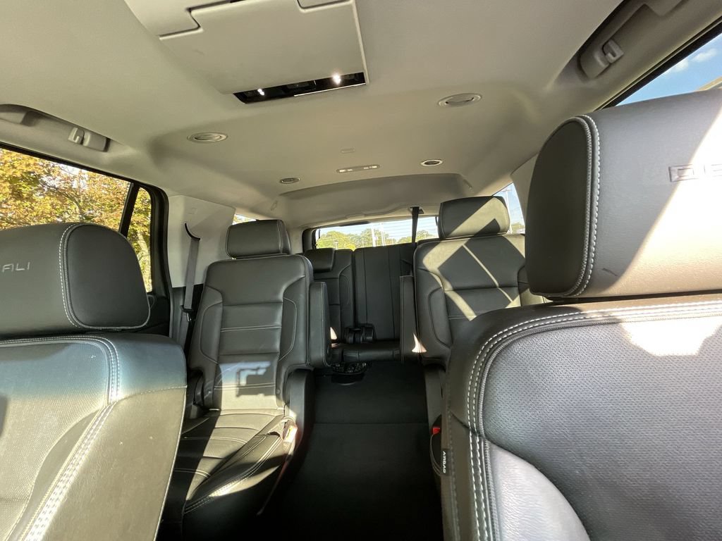 Certified 2019 GMC Yukon Denali w/ Denali Ultimate Package RWD image 13
