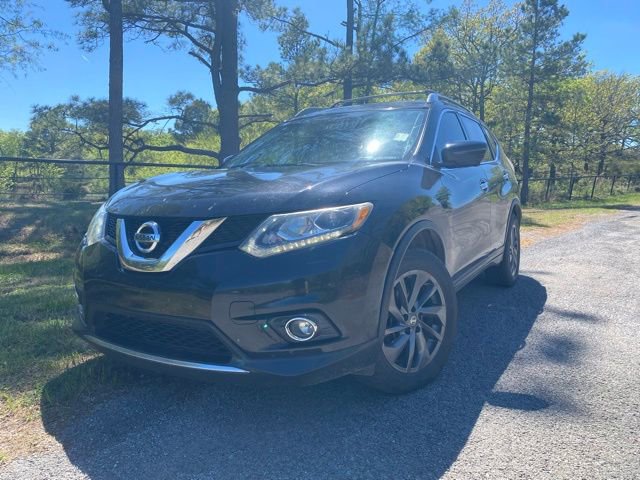 Used 2016 Nissan Rogue SL w/ SL Premium Package image 2