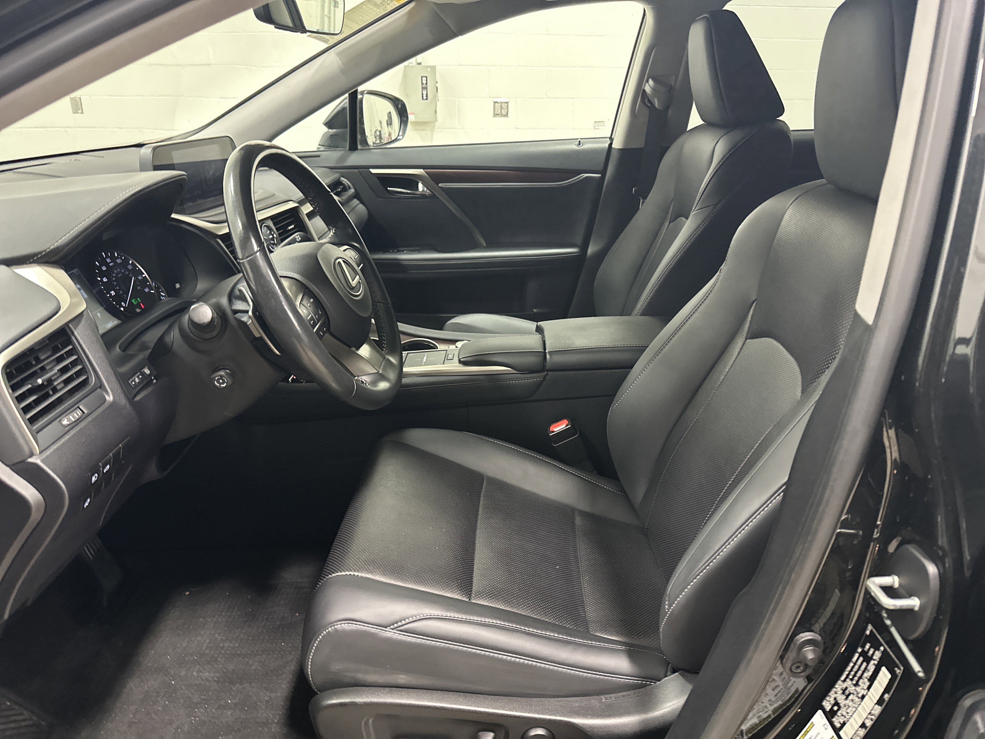 Certified 2022 Lexus RX 350 AWD w/ Premium Package image 16