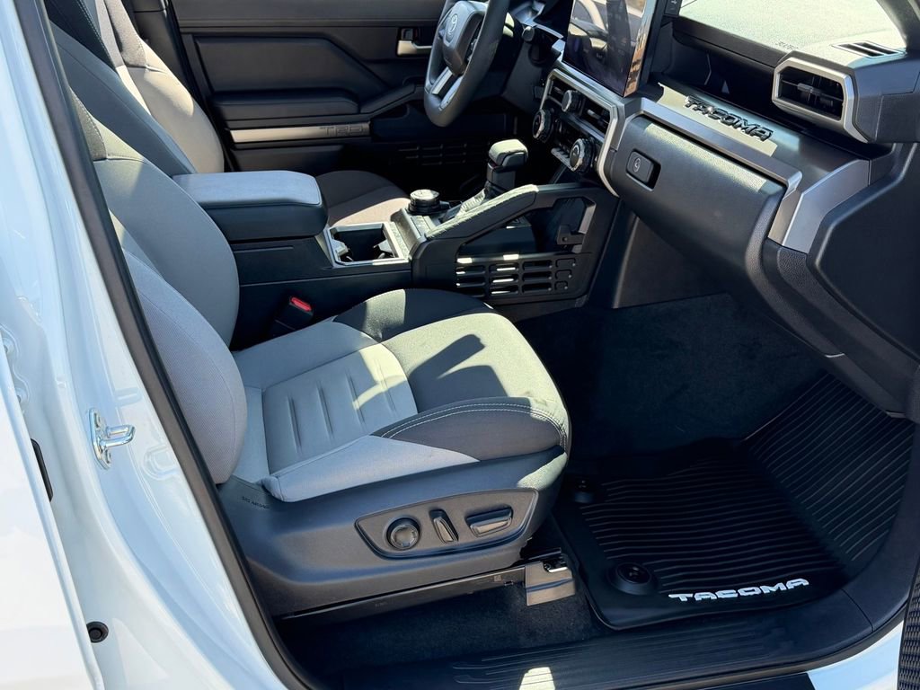 Used 2025 Toyota Tacoma TRD Off-Road w/ TRD Off Road Upgrade Package image 25