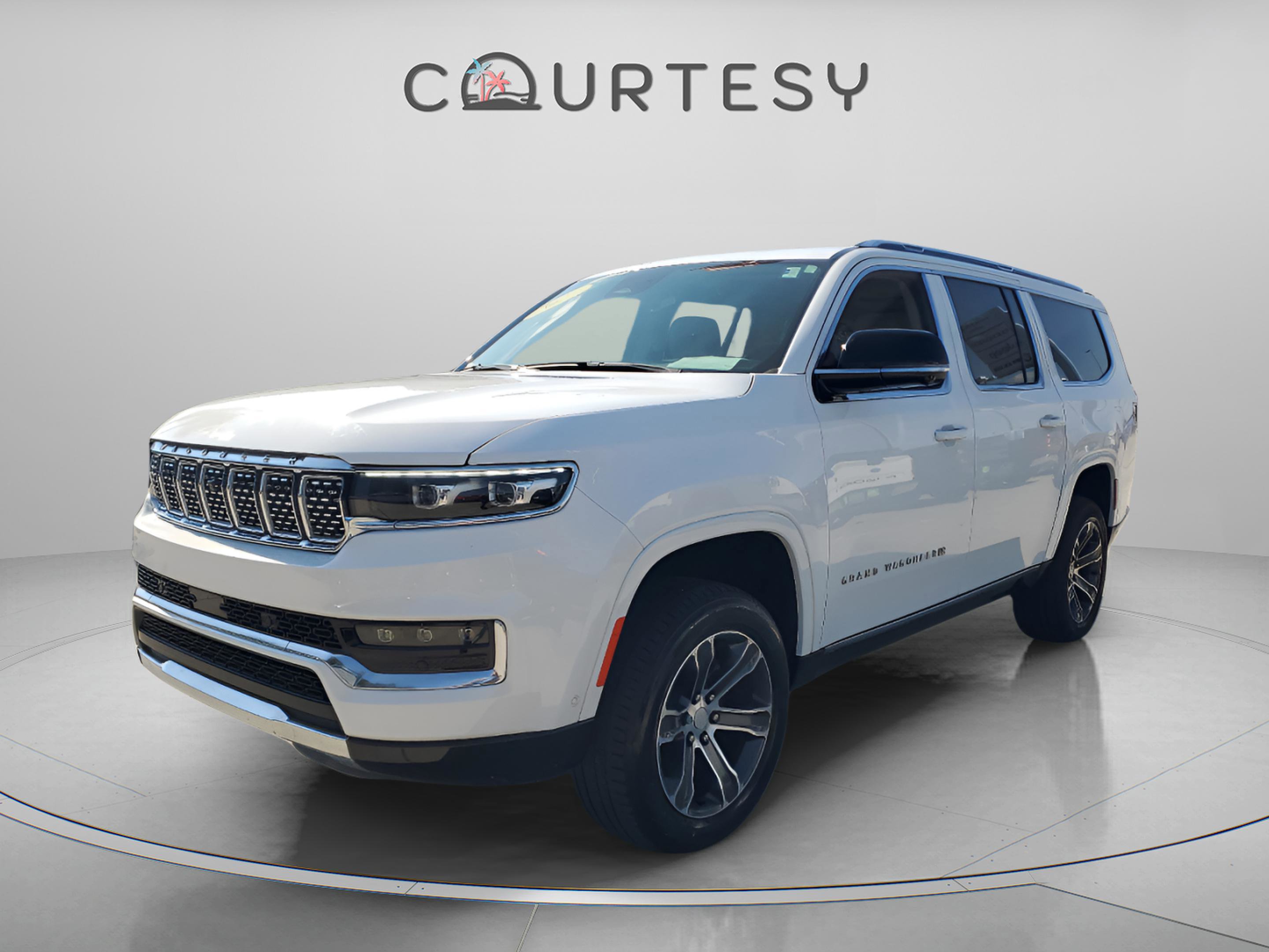 Used 2023 Jeep Grand Wagoneer L 4X4 image 1