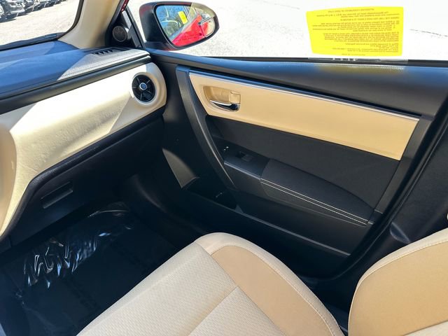 Used 2018 Toyota Corolla LE FWD image 19