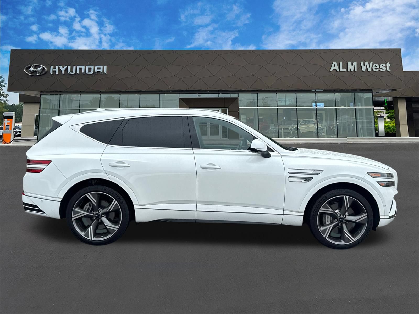Used 2025 Genesis GV80 3.5T Prestige AWD/4WD image 4