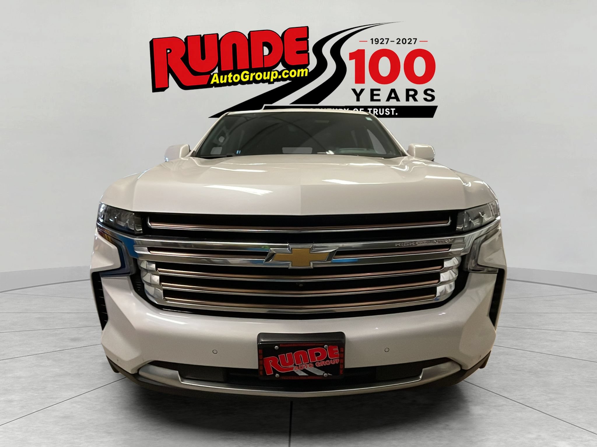 Used 2024 Chevrolet Suburban High Country AWD/4WD image 9