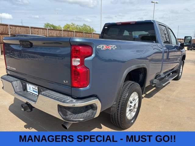 Used 2025 Chevrolet Silverado 2500 LT w/ Convenience Package AWD/4WD image 3
