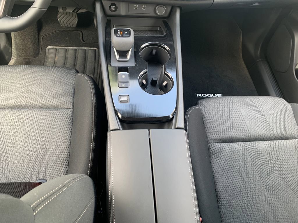 New 2026 Nissan Rogue SV FWD image 16