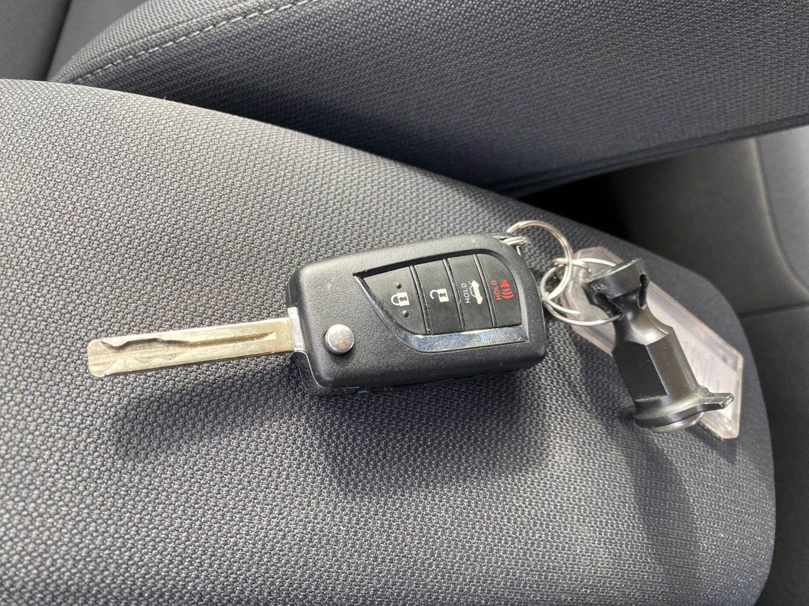 Used 2025 Toyota Corolla LE image 22