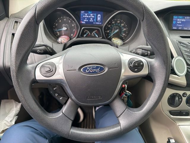 Used 2014 Ford Focus SE w/ SE Winter Package FWD image 9