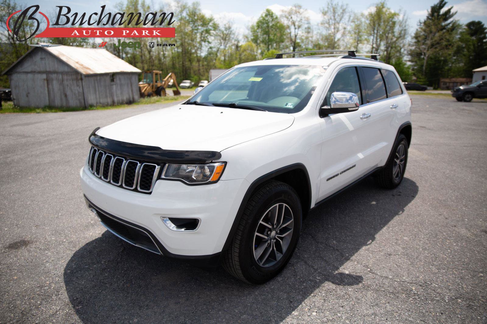 Used 2017 Jeep Grand Cherokee Limited AWD/4WD image 1