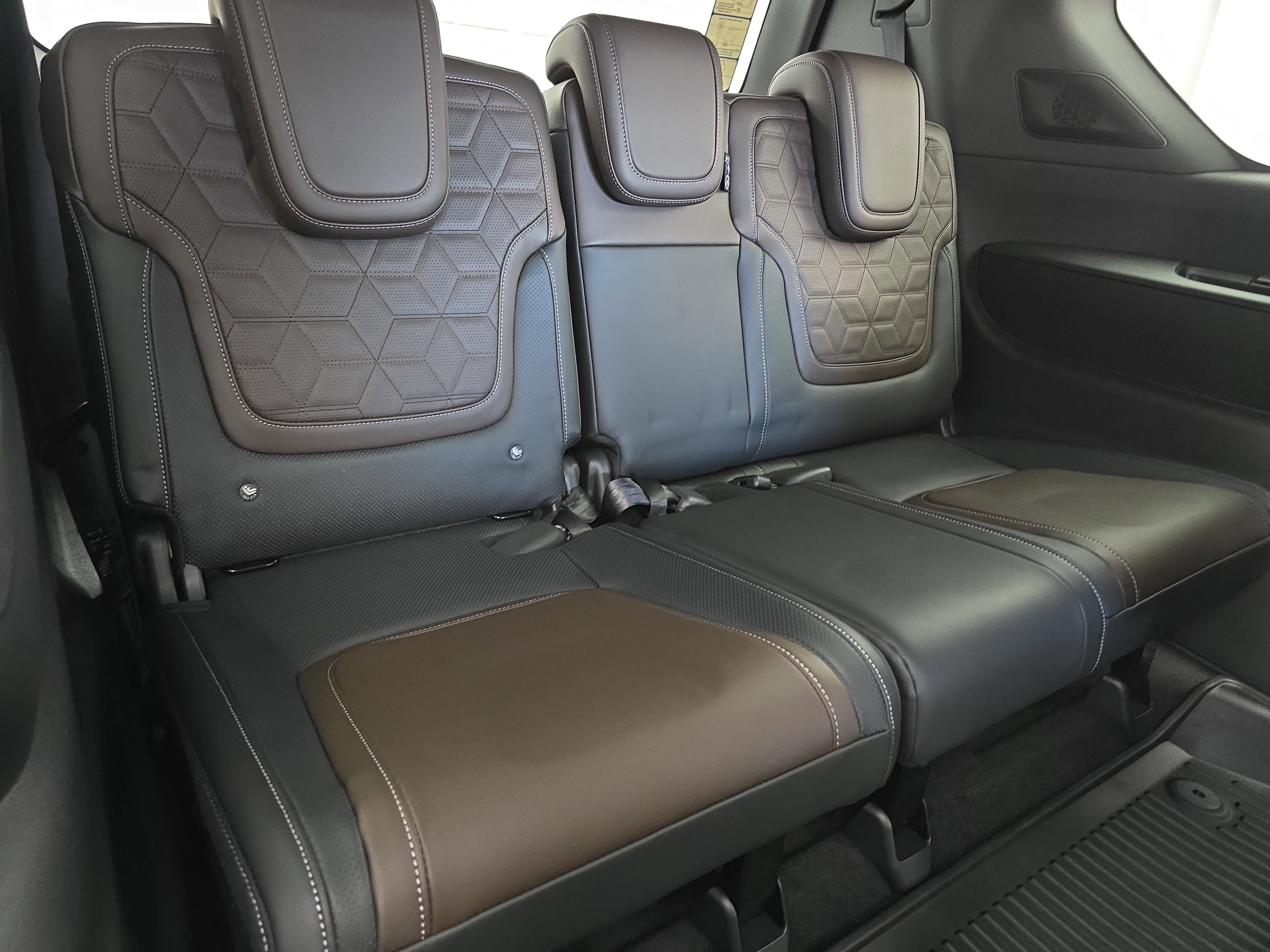 New 2026 Nissan Armada Platinum image 12