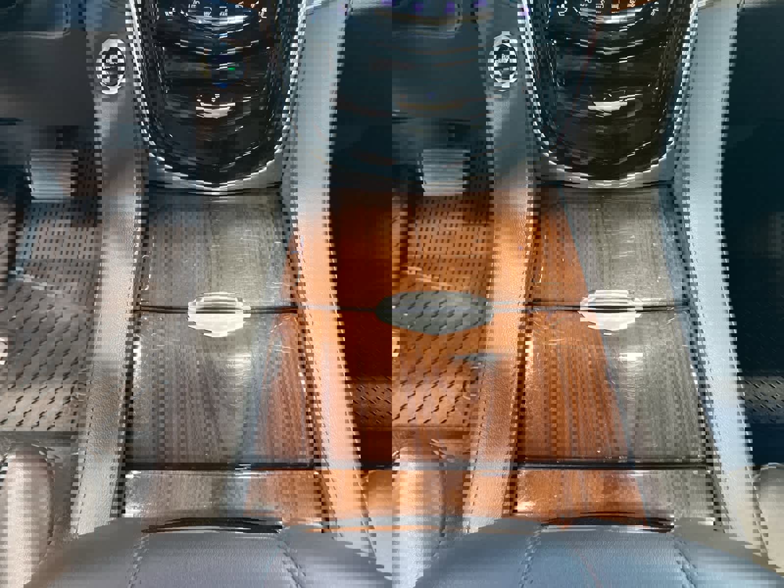 Used 2017 Cadillac Escalade Premium Luxury image 22