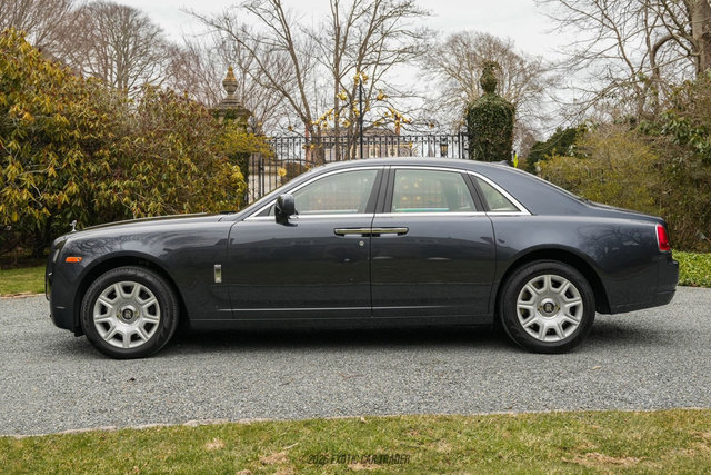 Used 2011 Rolls-Royce Ghost image 3