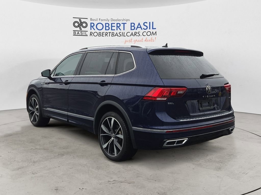 Used 2022 Volkswagen Tiguan SEL R-Line image 3