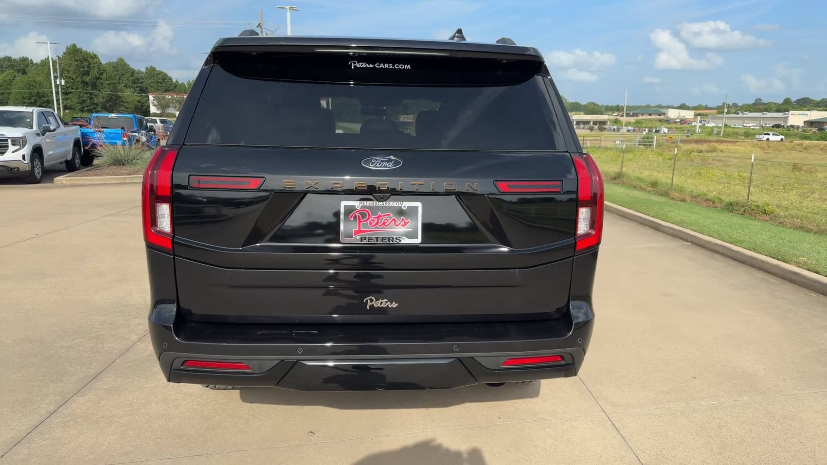 Used 2025 Ford Expedition Tremor AWD/4WD image 8