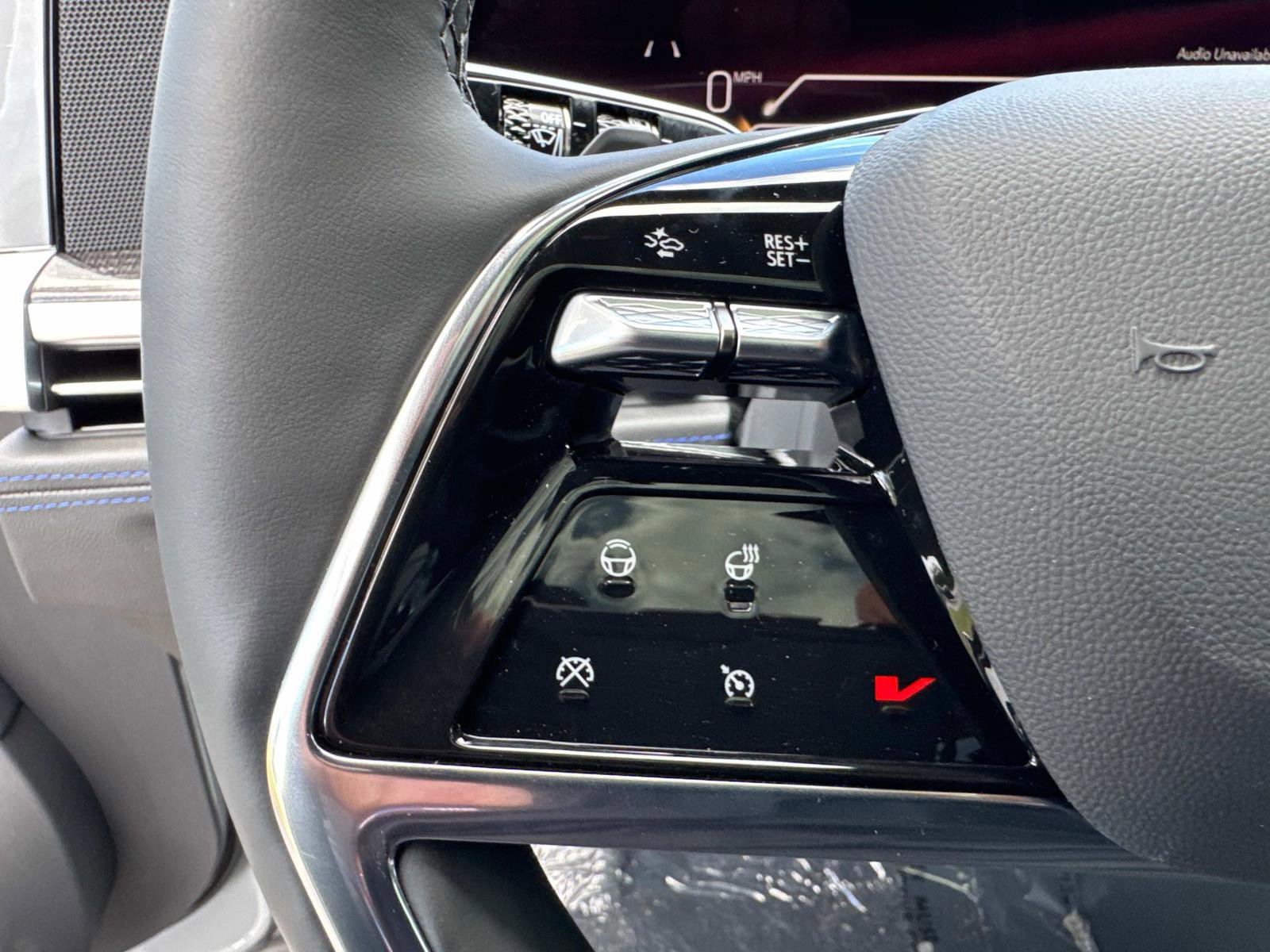 New 2026 Cadillac Escalade IQ Sport 1 w/ LPO, ONYX Package image 32