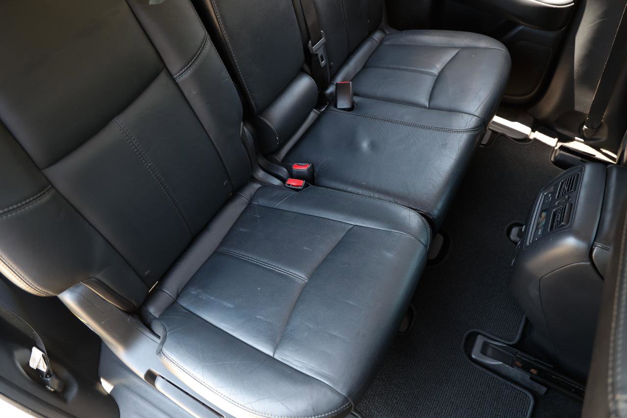 Used 2013 Nissan Pathfinder SL w/ SL Premium Pkg image 12