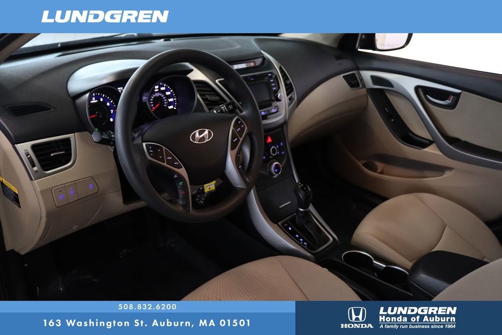 Used 2016 Hyundai Elantra SE w/ Option Group 02 FWD image 8
