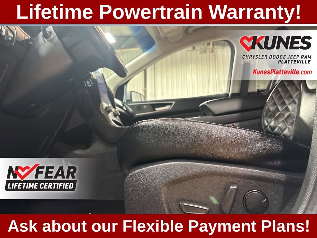 Used 2024 Ford Edge Titanium image 24