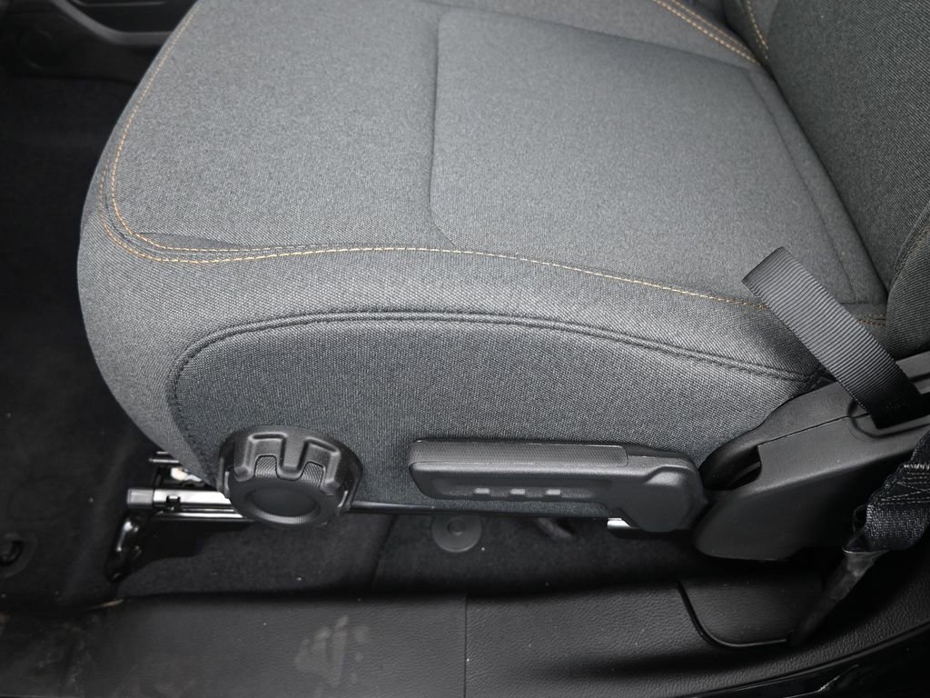 Used 2025 Jeep Wrangler Willys AWD/4WD image 14