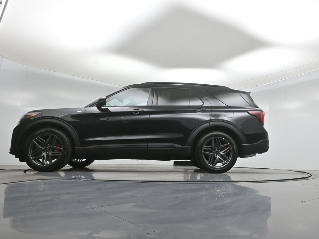 New 2026 Ford Explorer ST-Line w/ ST-Line Street Pack AWD/4WD image 7
