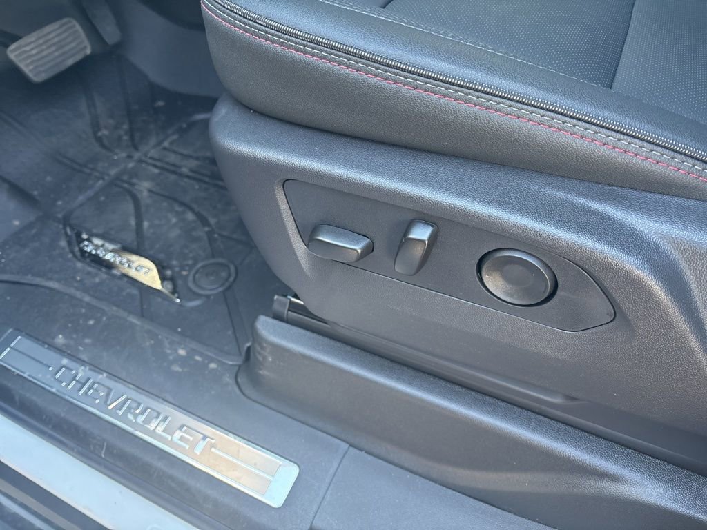 New 2026 Chevrolet Suburban RST w/ RST Capability Package image 11