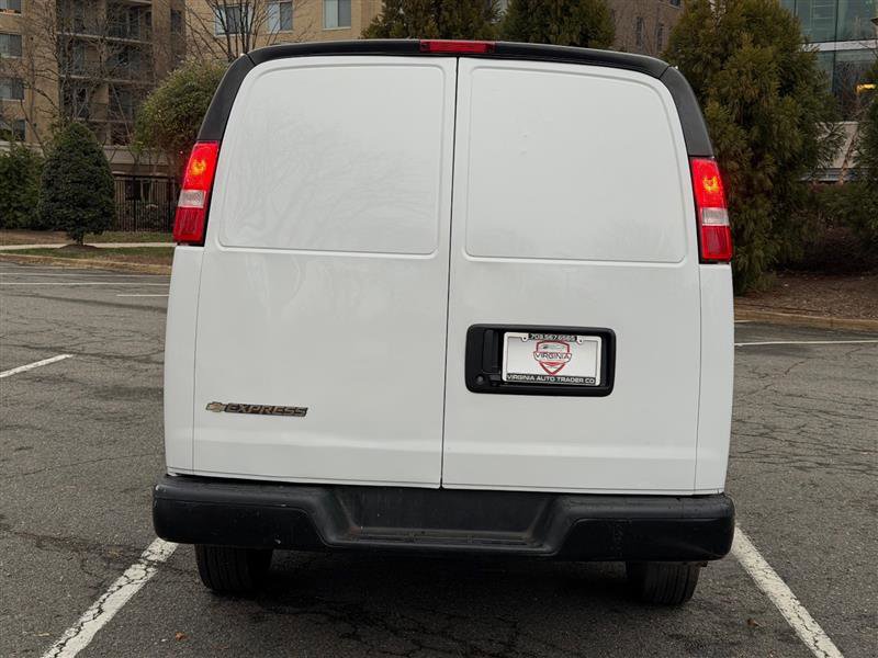 Used 2021 Chevrolet Express 2500 w/ Driver Convenience Package image 9