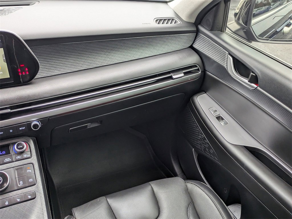 Used 2024 Hyundai Palisade Limited image 18
