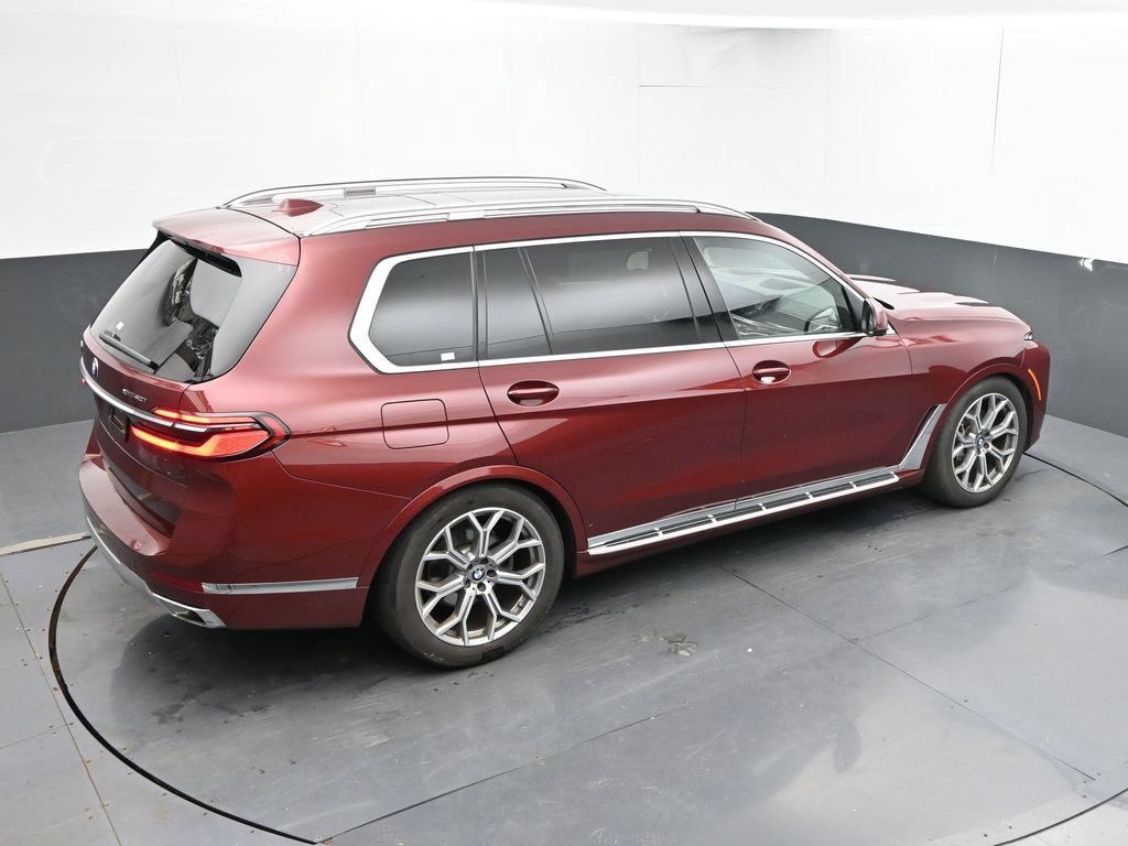 Used 2025 BMW X7 xDrive40i AWD/4WD image 17