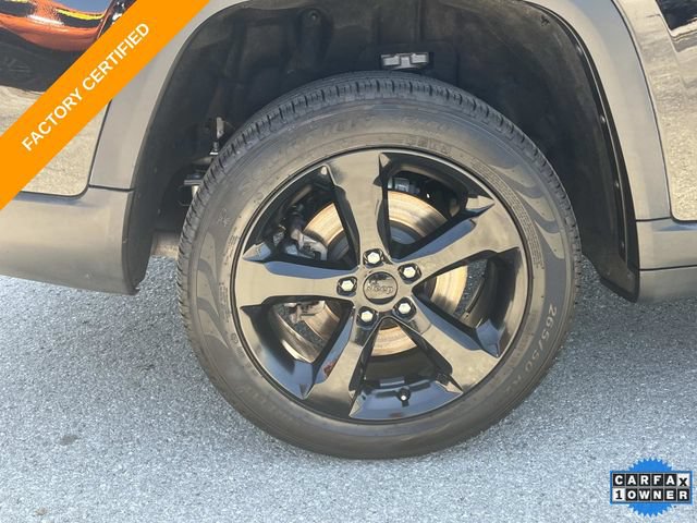 Certified 2025 Jeep Grand Cherokee L Limited w/ Luxury Tech Group II AWD/4WD image 12
