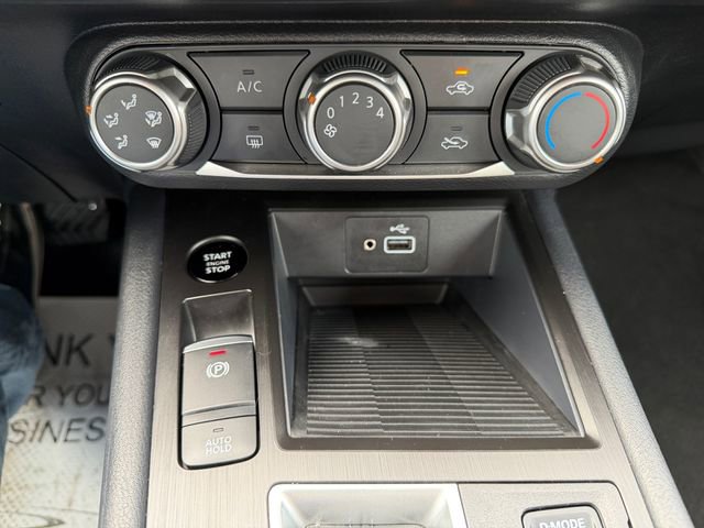 Used 2025 Nissan Kicks S image 21