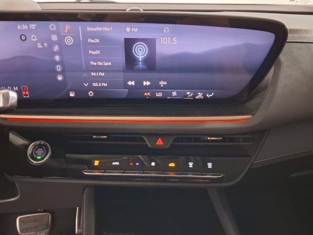 Certified 2025 Buick Envision Sport Touring AWD/4WD image 20