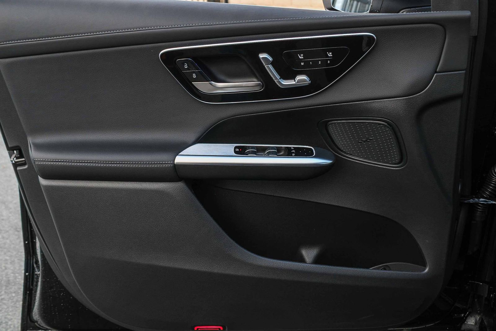 New 2026 Mercedes-Benz GLC 300 4MATIC image 18