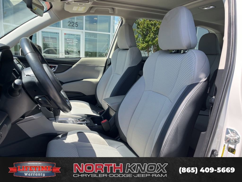 Used 2023 Subaru Forester Premium AWD/4WD image 4