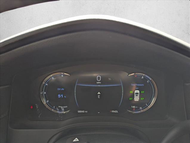 Used 2020 Cadillac Escalade 2WD image 9