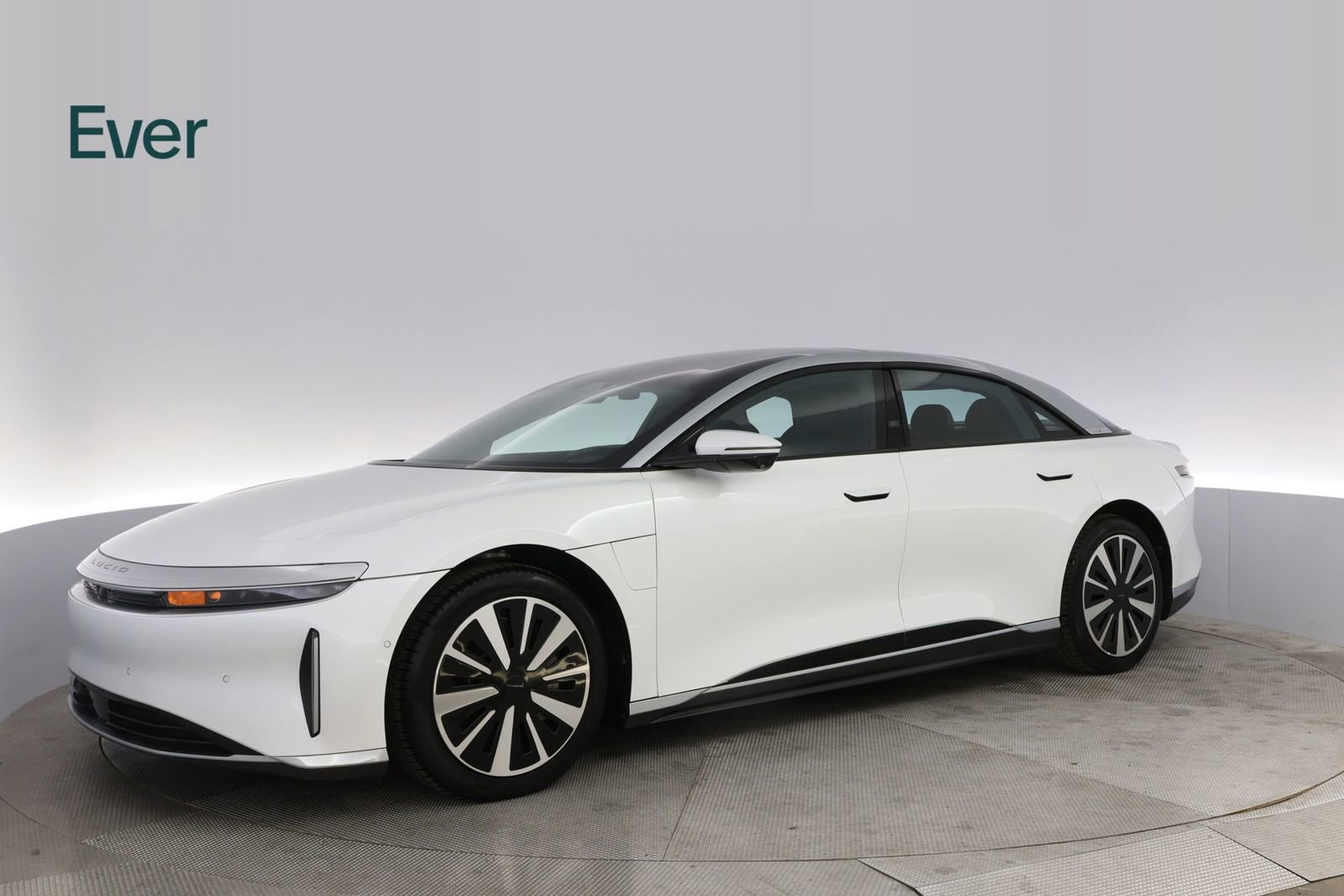Used 2023 Lucid Air Touring image 18