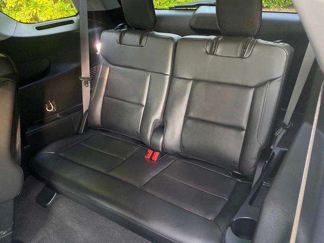 Used 2023 Ford Explorer XLT w/ Equipment Group 202A RWD image 9