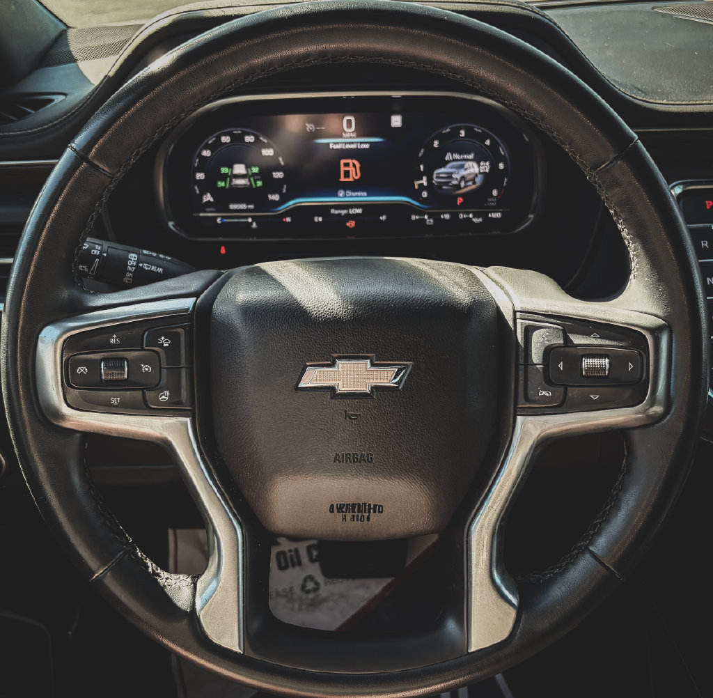 Used 2023 Chevrolet Tahoe Premier AWD/4WD image 11