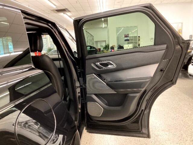 Used 2018 Land Rover Range Rover Velar R-Dynamic SE image 39