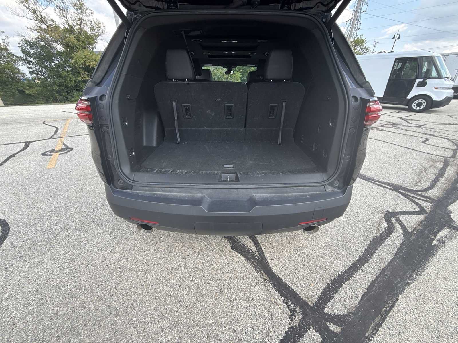 Used 2023 Chevrolet Traverse RS AWD/4WD image 27