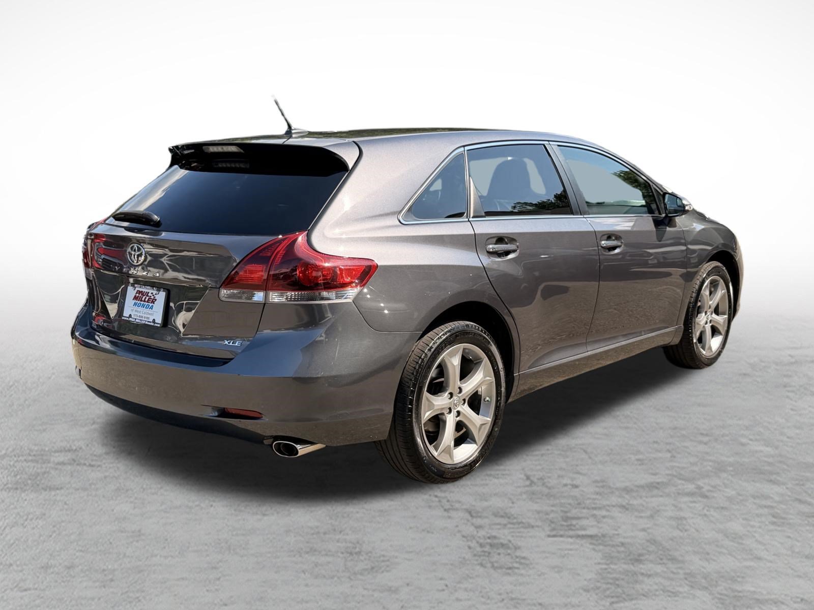 Used 2013 Toyota Venza XLE FWD image 7
