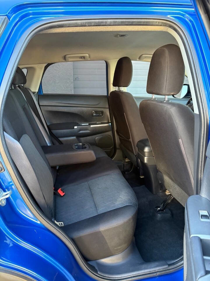 Used 2021 Mitsubishi Outlander Sport ES image 29