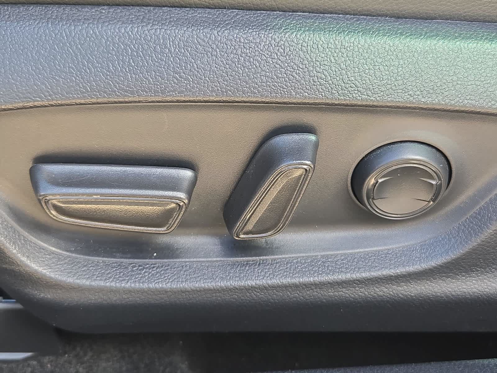 Used 2024 Toyota Camry SE FWD image 17