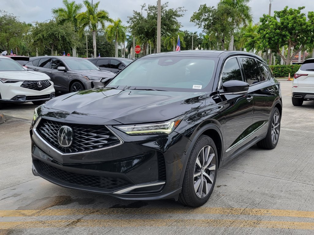 Used 2025 Acura MDX w/ Technology Package FWD image 3