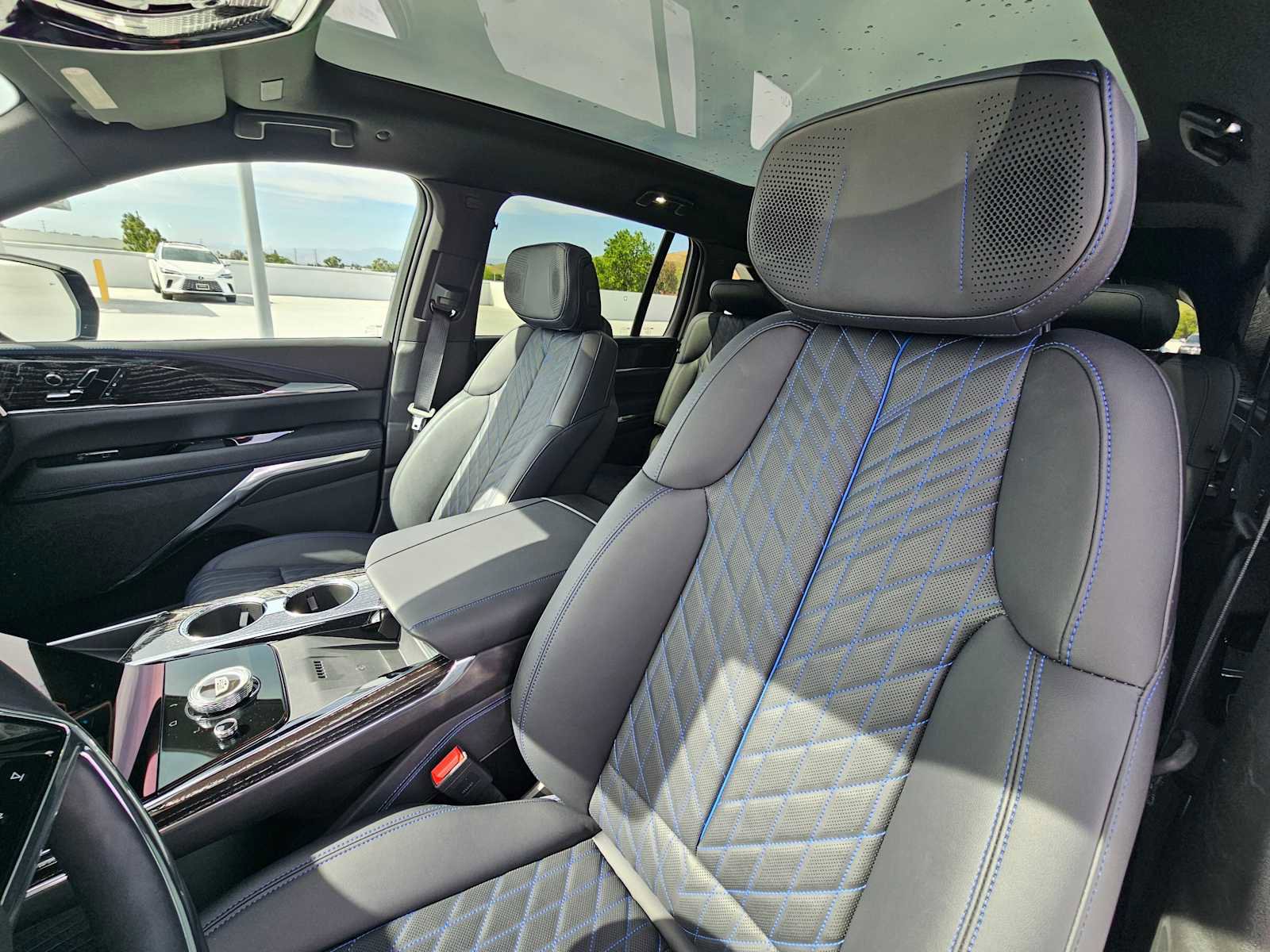 Used 2025 Cadillac Escalade IQ Luxury 1 image 24