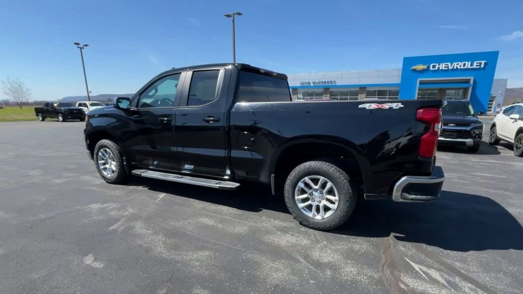 Used 2023 Chevrolet Silverado 1500 LT image 6